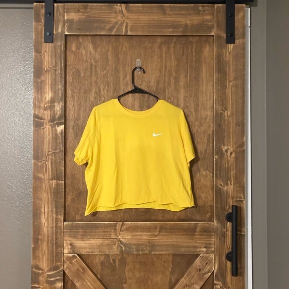 Nike Tops - Sold!